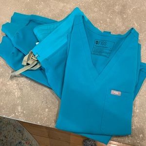 FIGS Teal Catarina one pocket scrub top - TOP ONLY